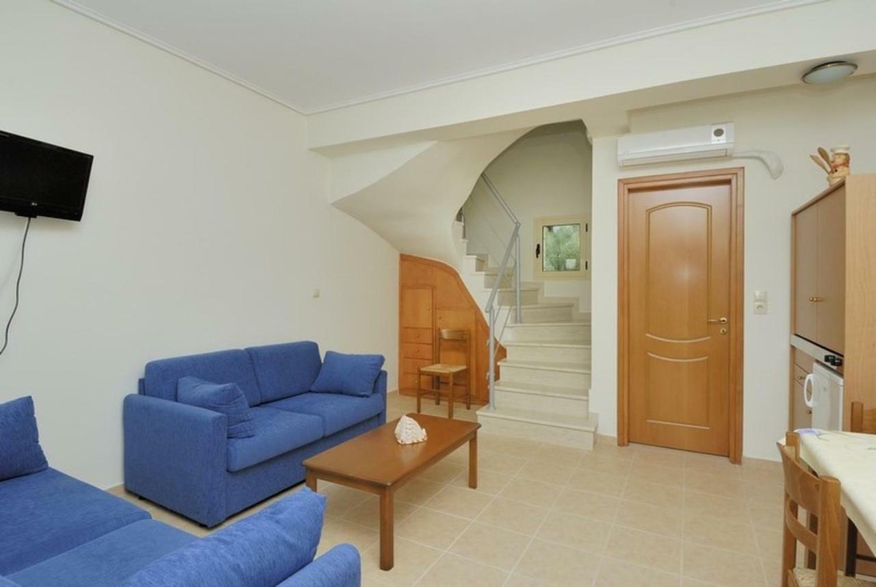 Manoleas Villas - Apartment 2 Stoúpa Eksteriør billede